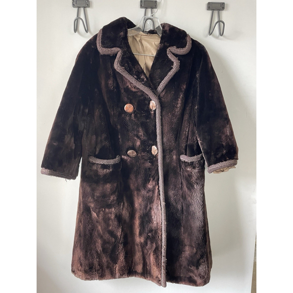 Elegant Brown Alaskan Seal Fur Coat - Picture 1 of 16
